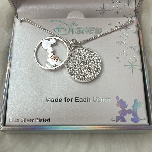 🆕 Disney Mickey Mouse and Minnie Mouse “Made for each other” Pendant Necklace - Picture 2 of 6